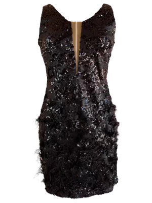 Vestido de lentejuela bordado con plumas a mano