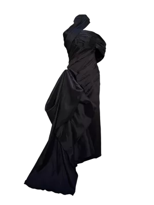 Vestido Drapeado a mano con cauda lateral